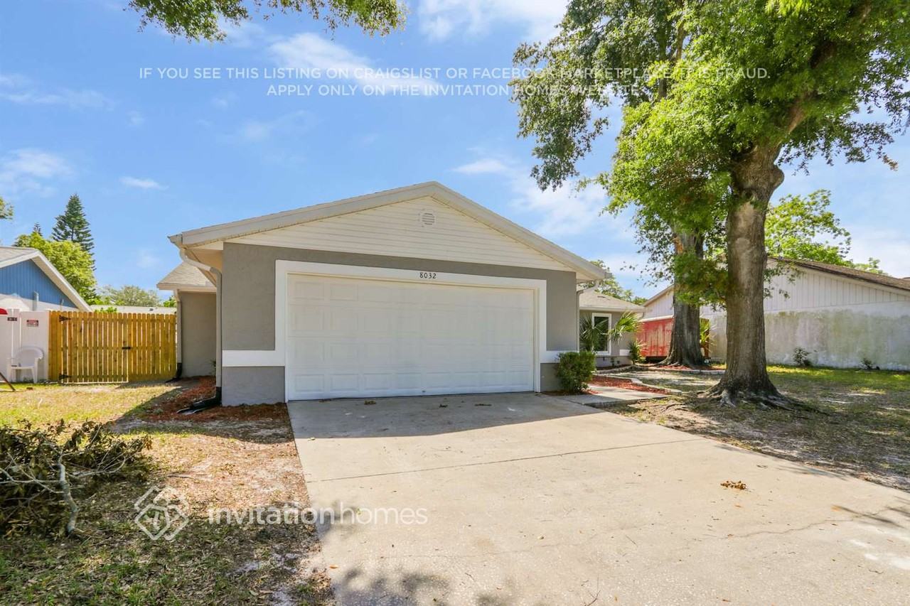 8032 Chickasaw Ln - Photo 3 of 22