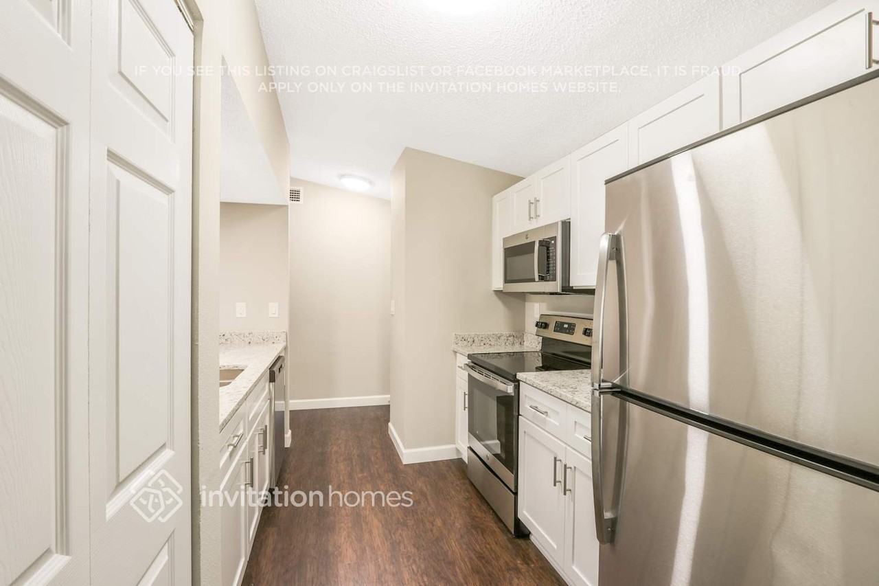 8032 Chickasaw Ln - Photo 7 of 22