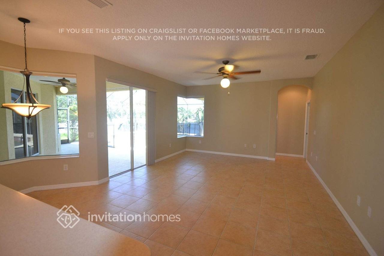 6418 Royal Tern Cir - Photo 2 of 10