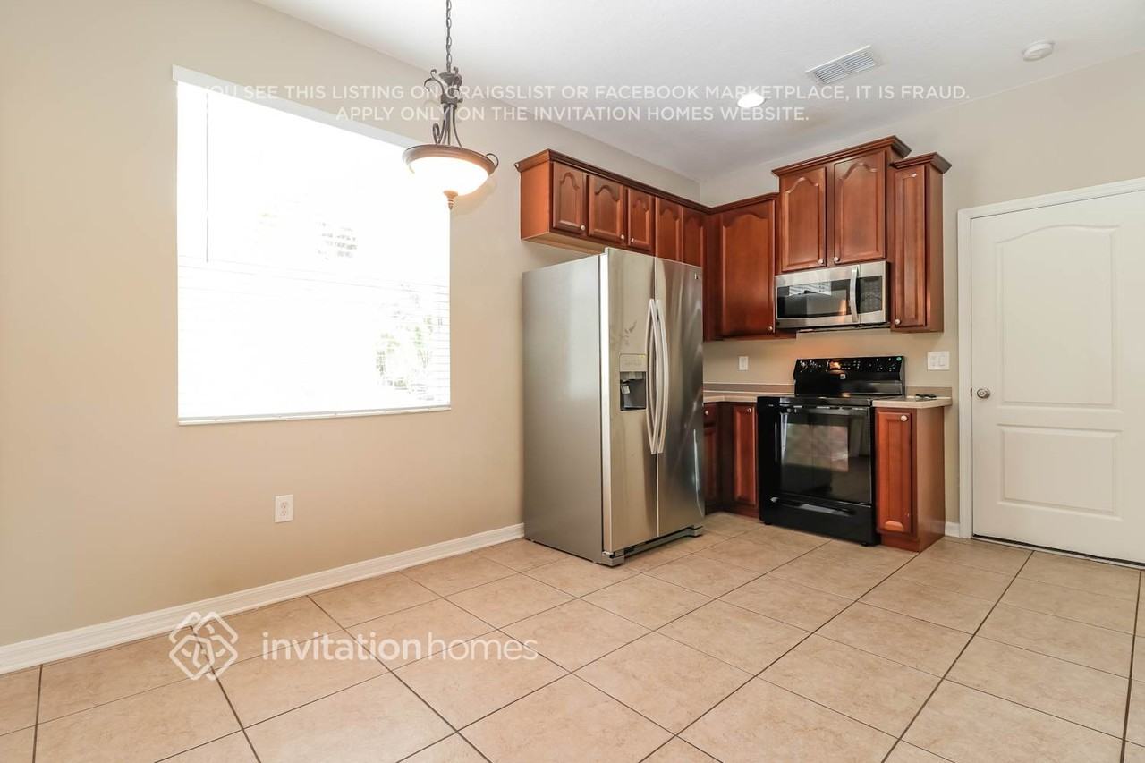 7232 53rd Pl E - Photo 6 of 21