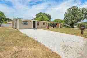 featured image of 11796 104th St