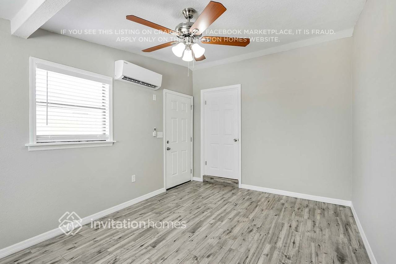 11796 104th St - Photo 4 of 24