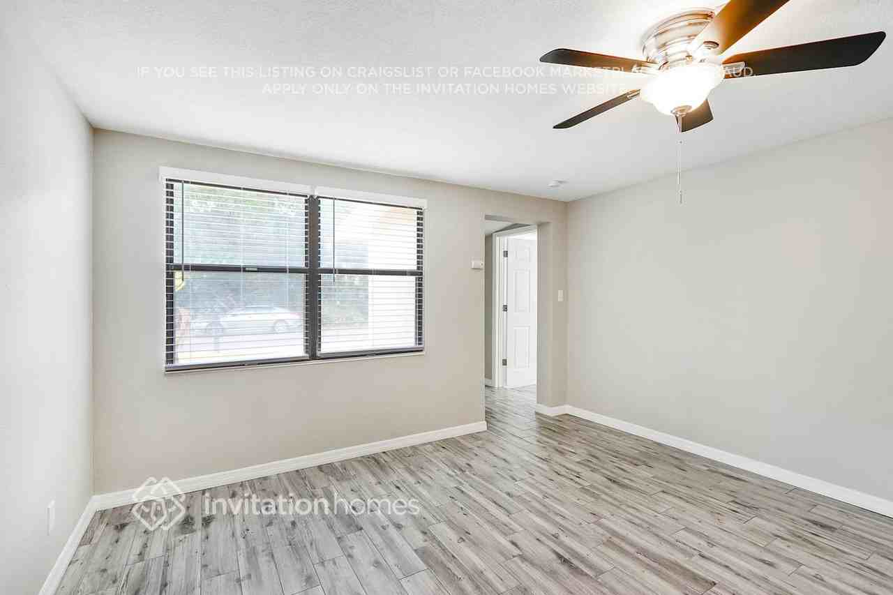 11796 104th St - Photo 6 of 24
