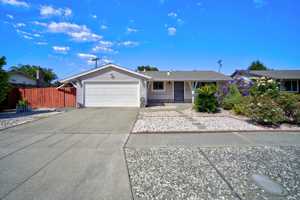 featured image of 25309 Meredith Ct #1