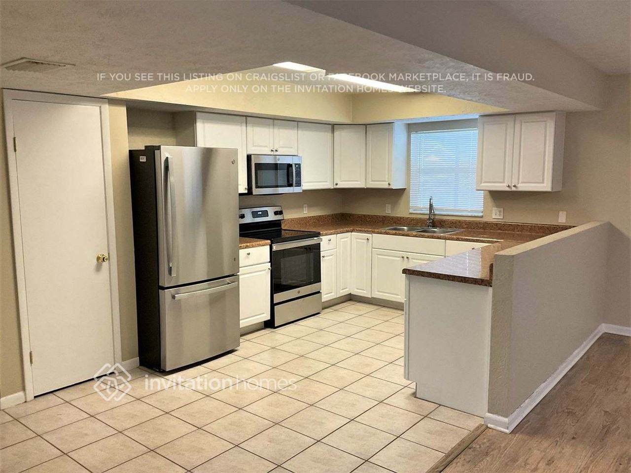 3831 Parkside Dr - Photo 4 of 11