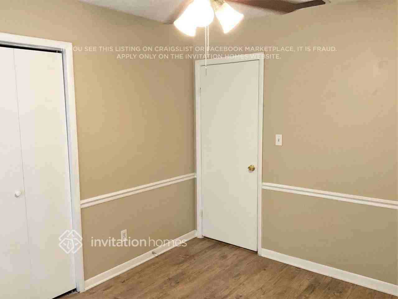 3831 Parkside Dr - Photo 7 of 11
