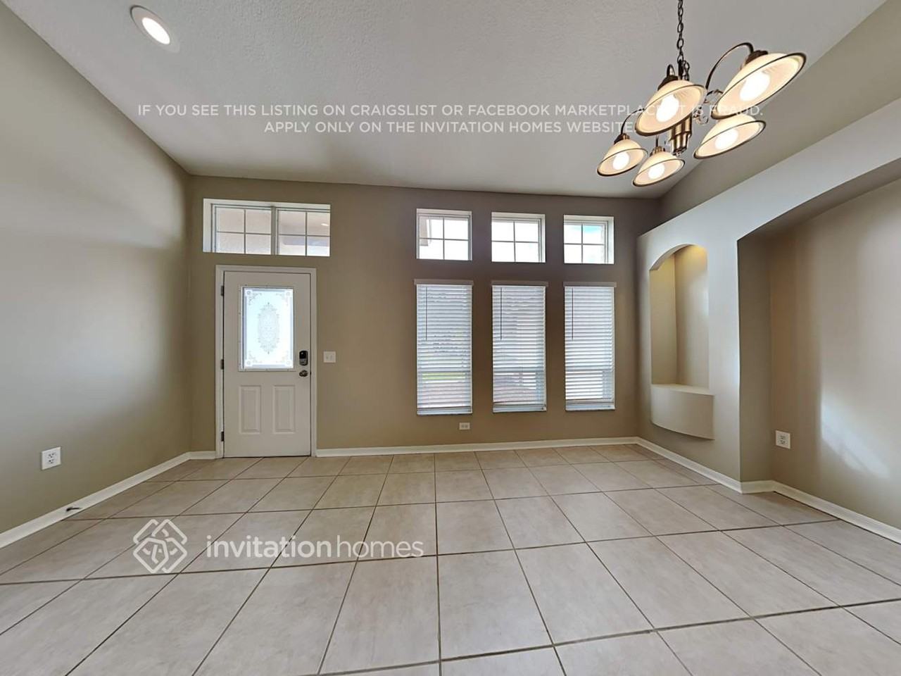 12708 Shadowcrest Ct - Photo 3 of 17
