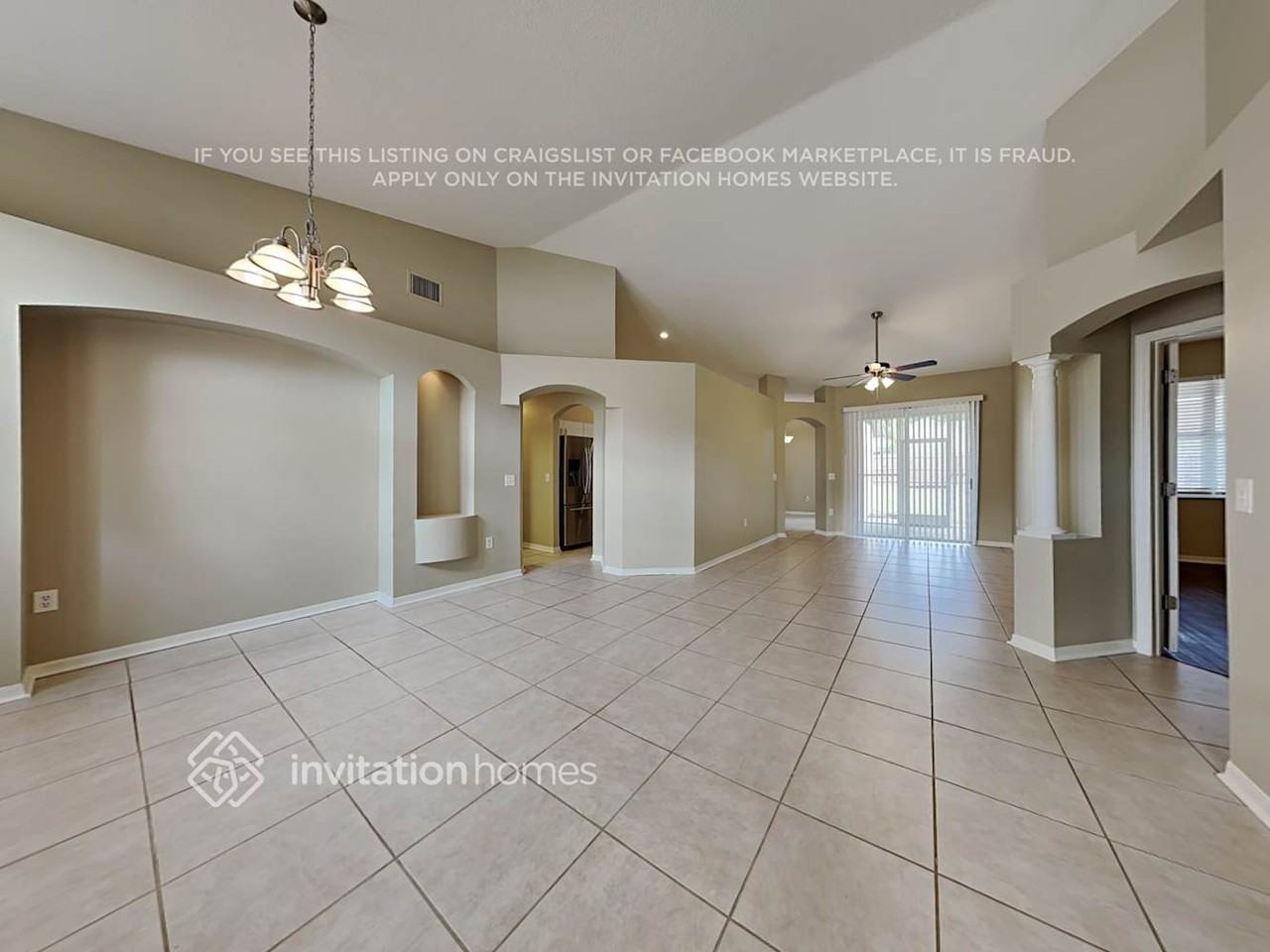 12708 Shadowcrest Ct - Photo 4 of 17