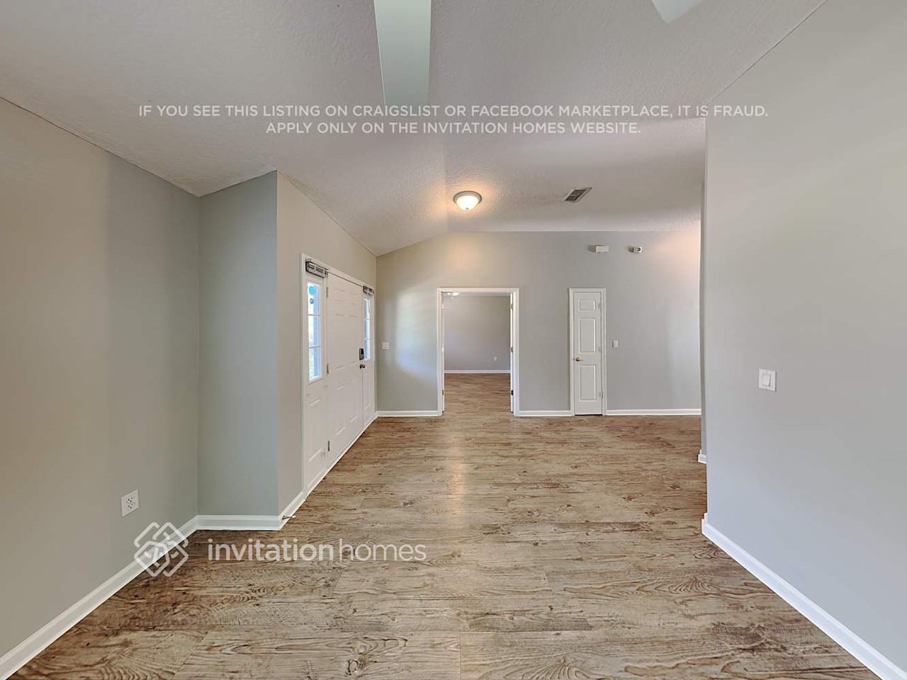 9128 Jennifer Ln - Photo 3 of 18