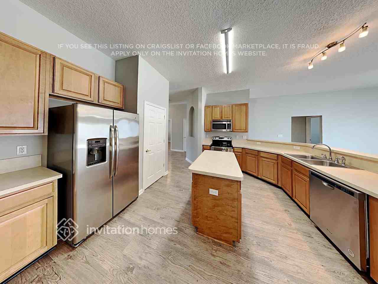 9128 Jennifer Ln - Photo 4 of 18