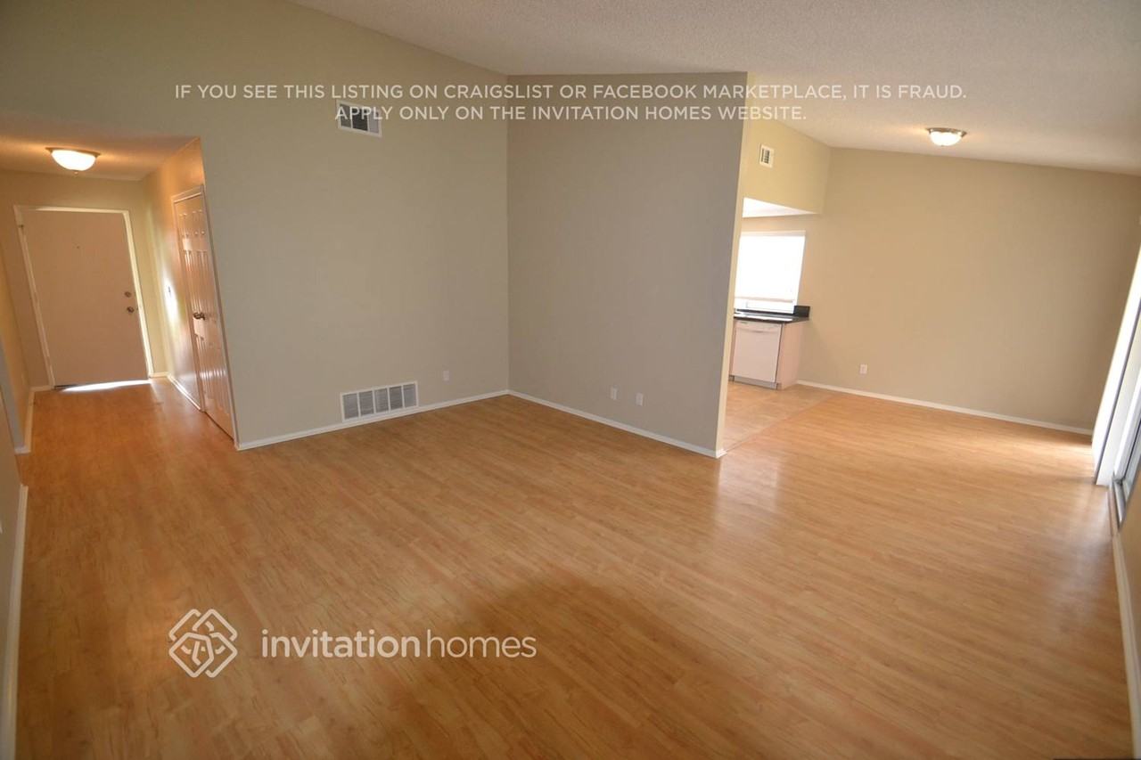 1851 Rosedale Ave - Photo 3 of 9