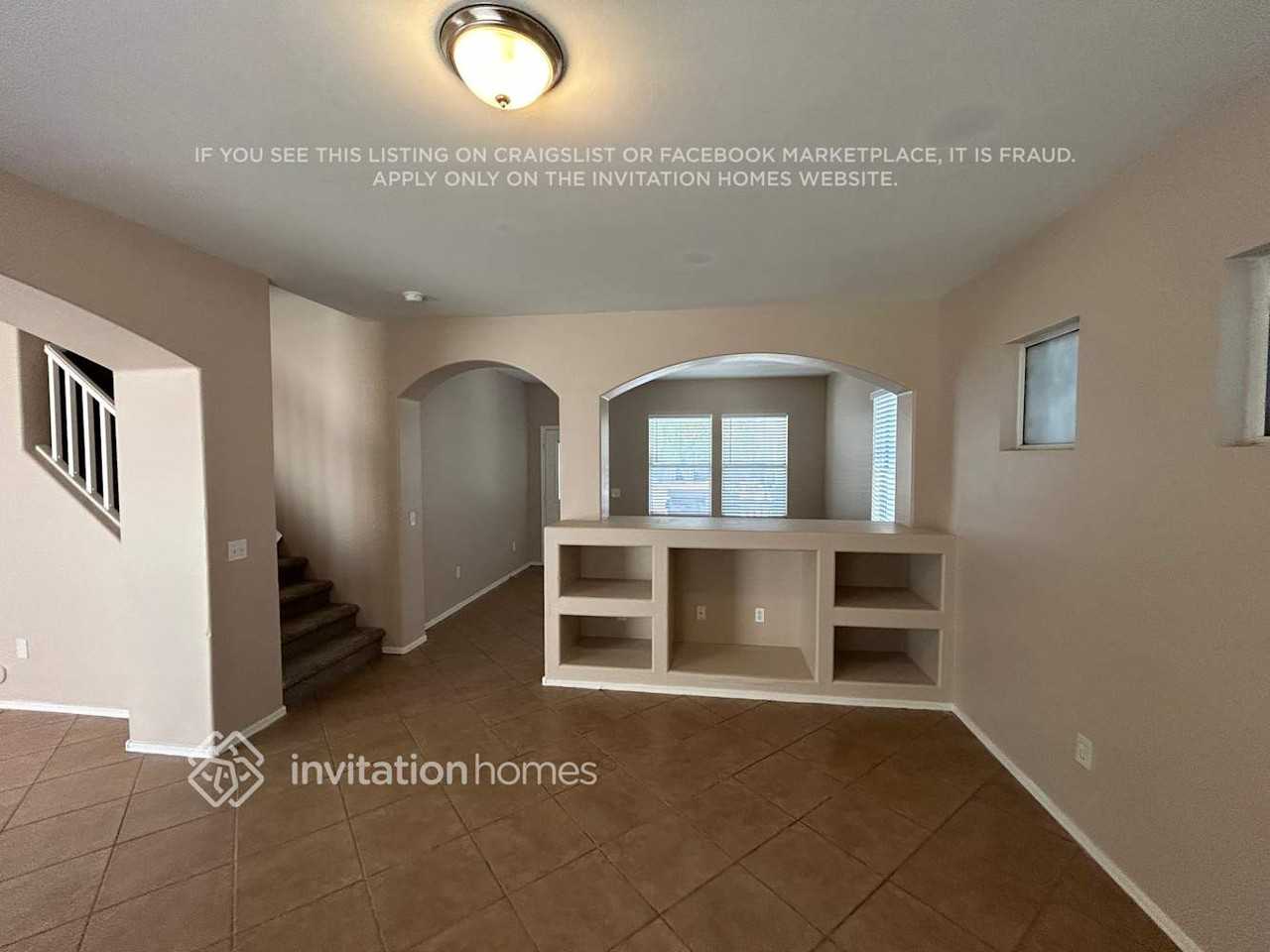 12170 W Yavapai Ln - Photo 3 of 21