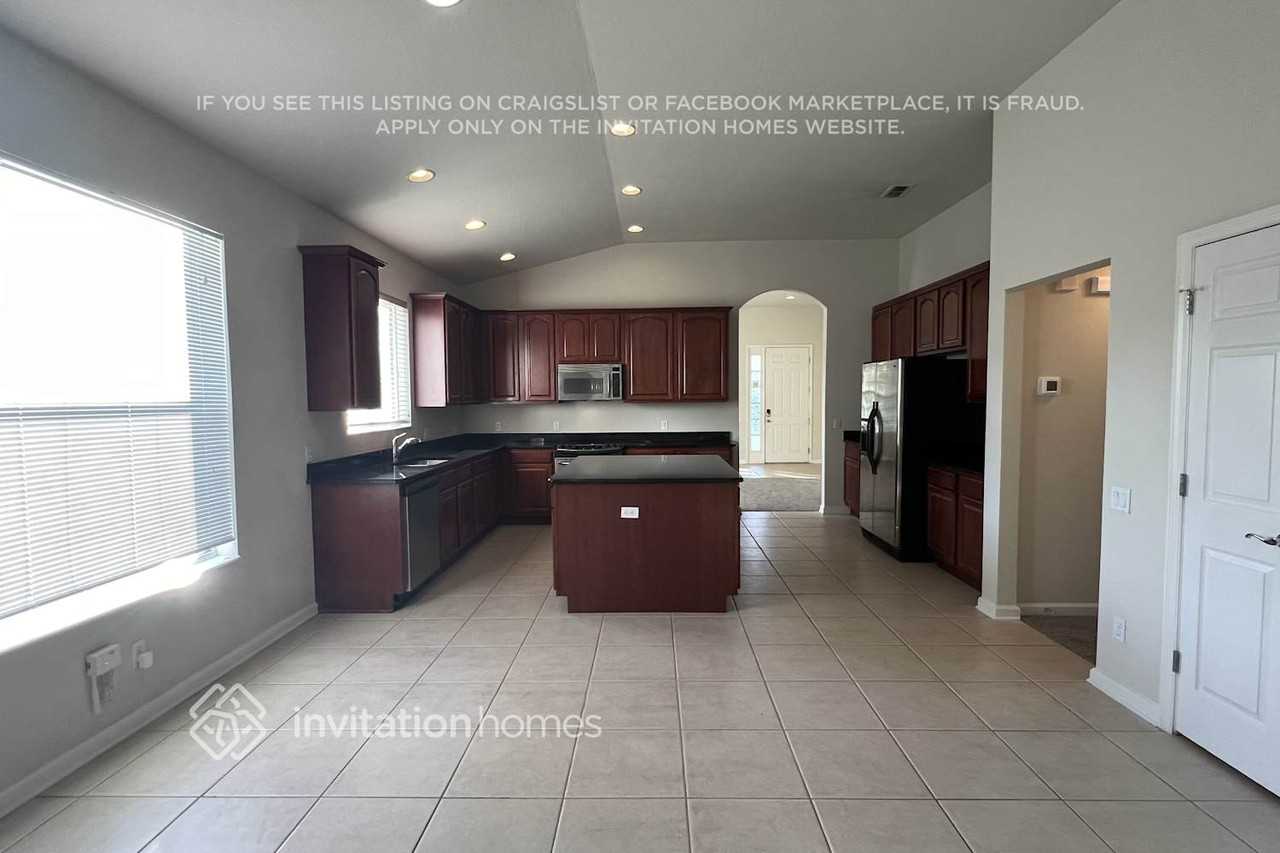 415 Balboa Blvd - Photo 5 of 14