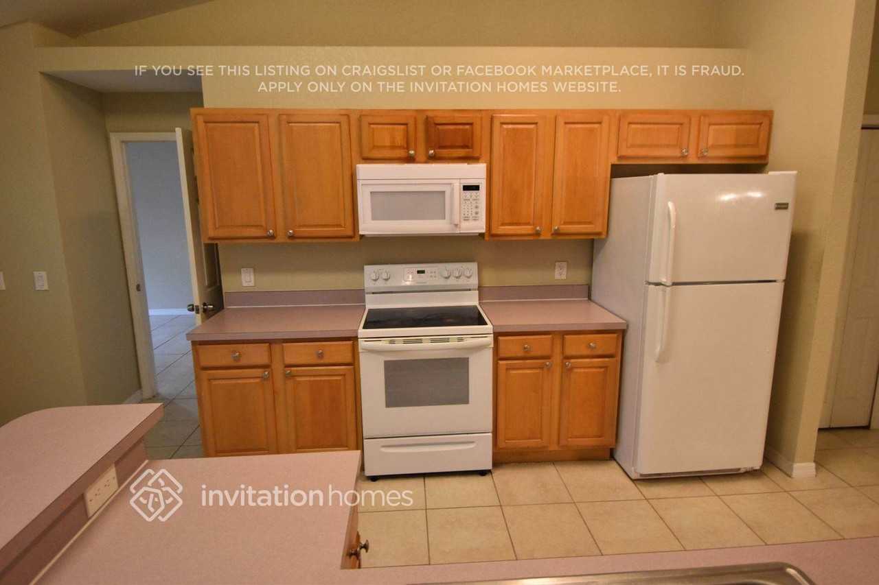 101 Thousand Oaks Blvd - Photo 6 of 17