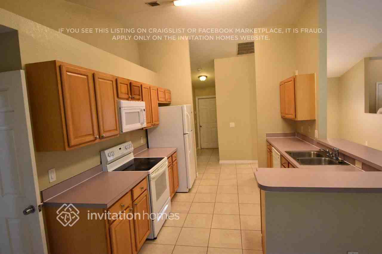 101 Thousand Oaks Blvd - Photo 7 of 17