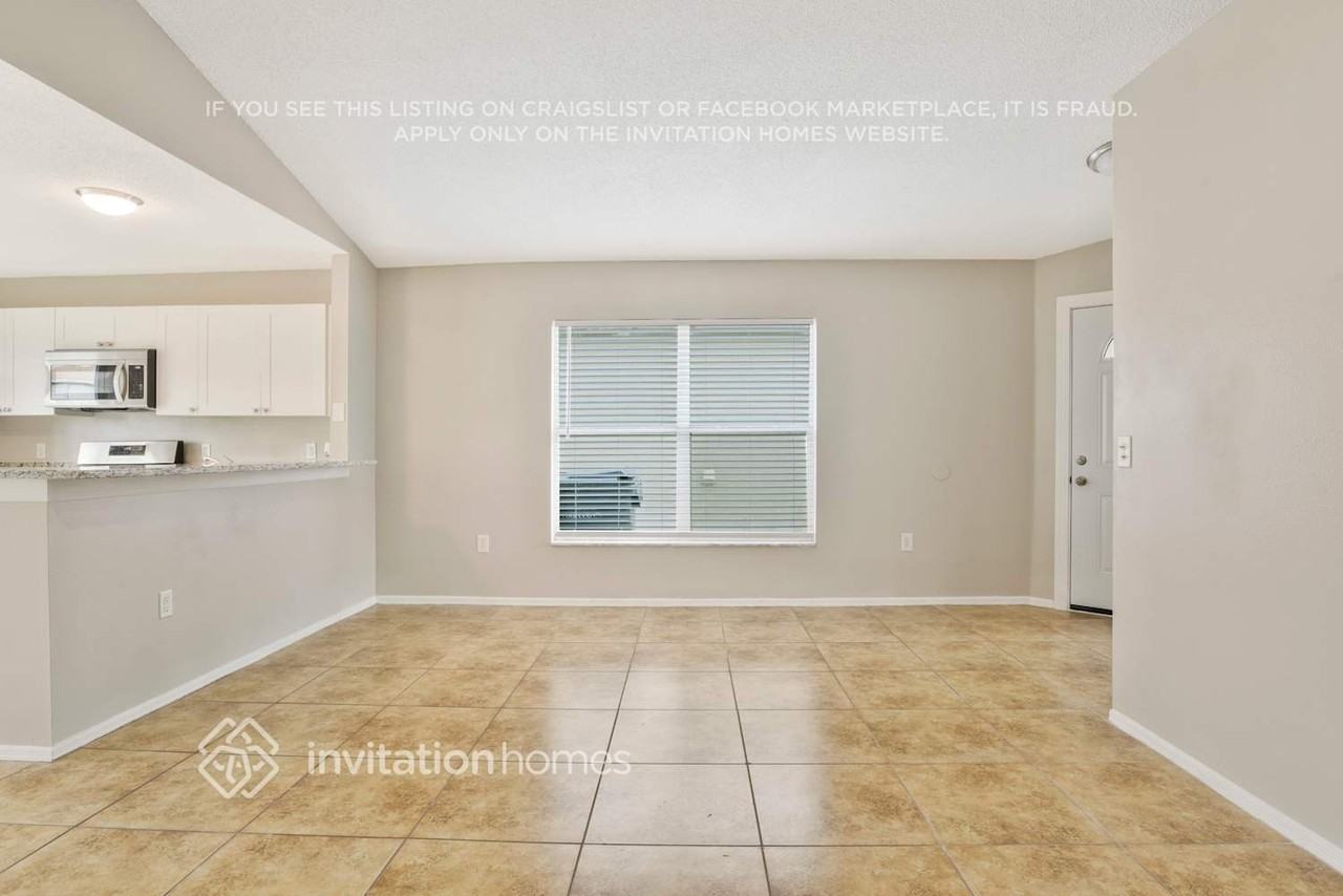 3111 Huntwicke Blvd - Photo 6 of 32