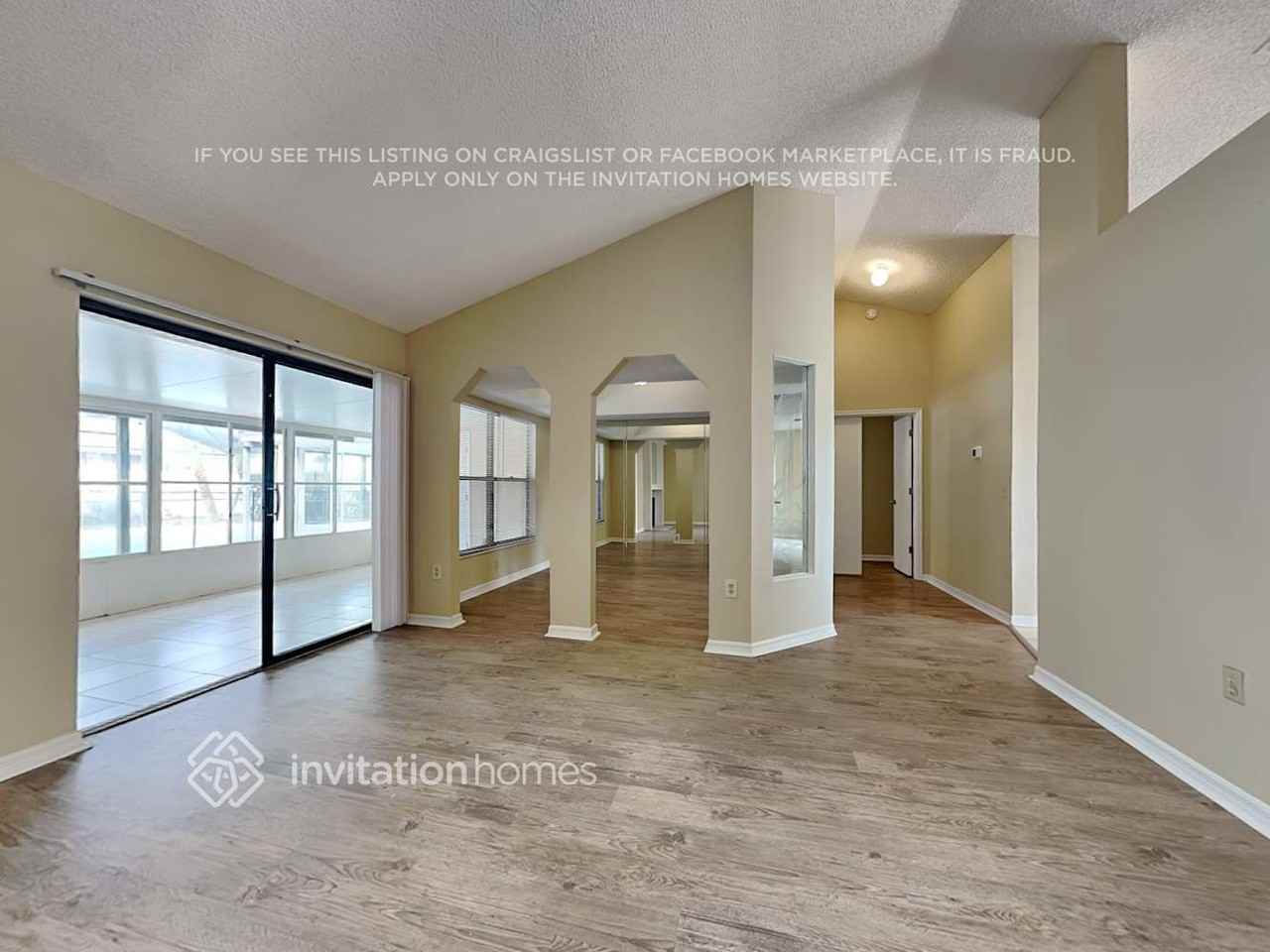 994 Shenandoah Ave - Photo 3 of 22