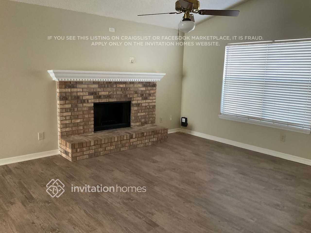 842 Shriver Cir - Photo 3 of 11