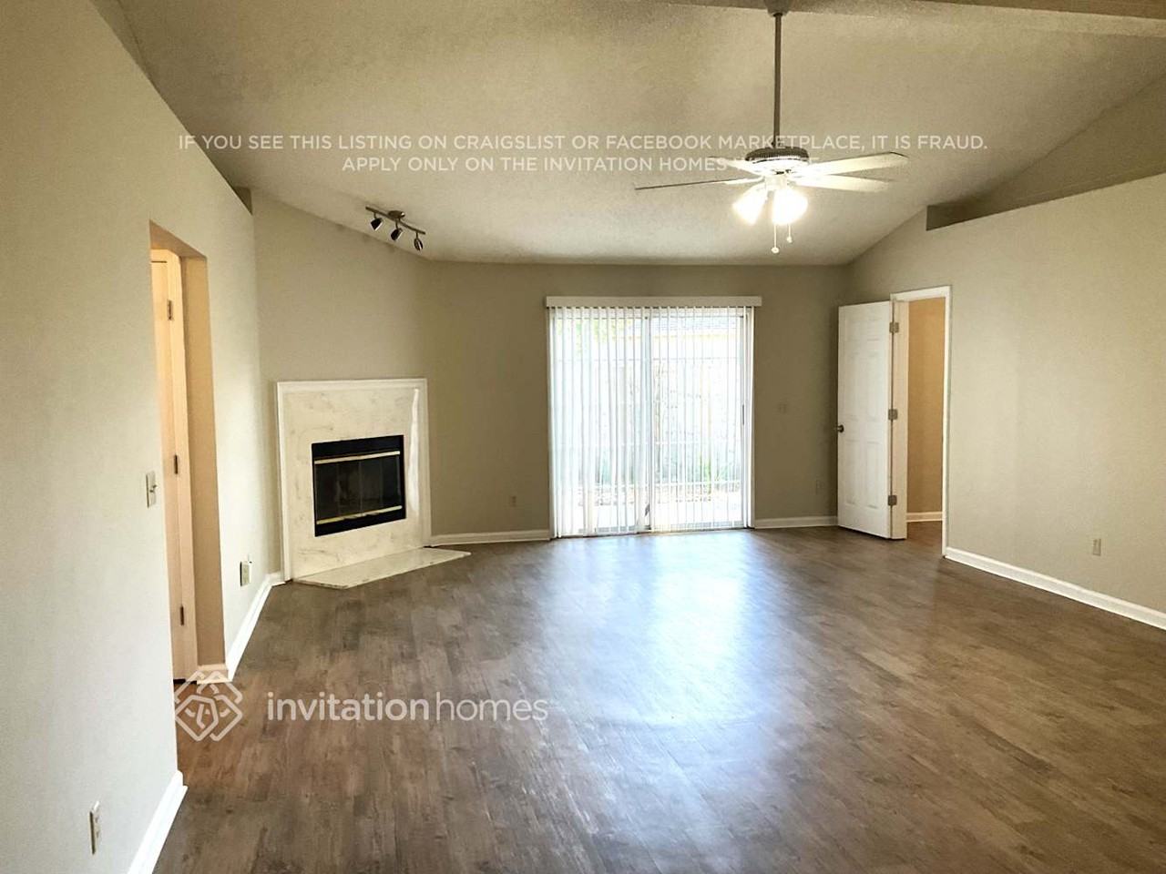 12520 Larkstone Ct - Photo 2 of 13