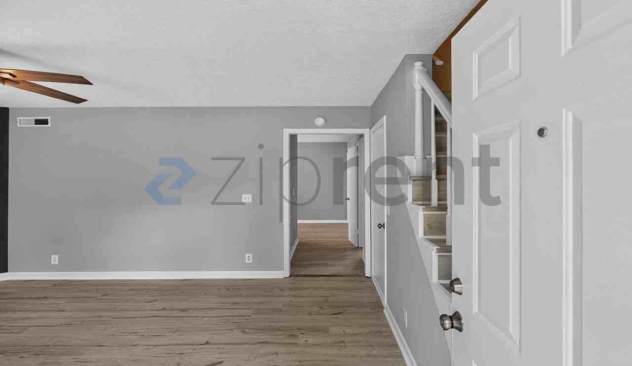 3207 Luann Dr - Photo 5 of 34