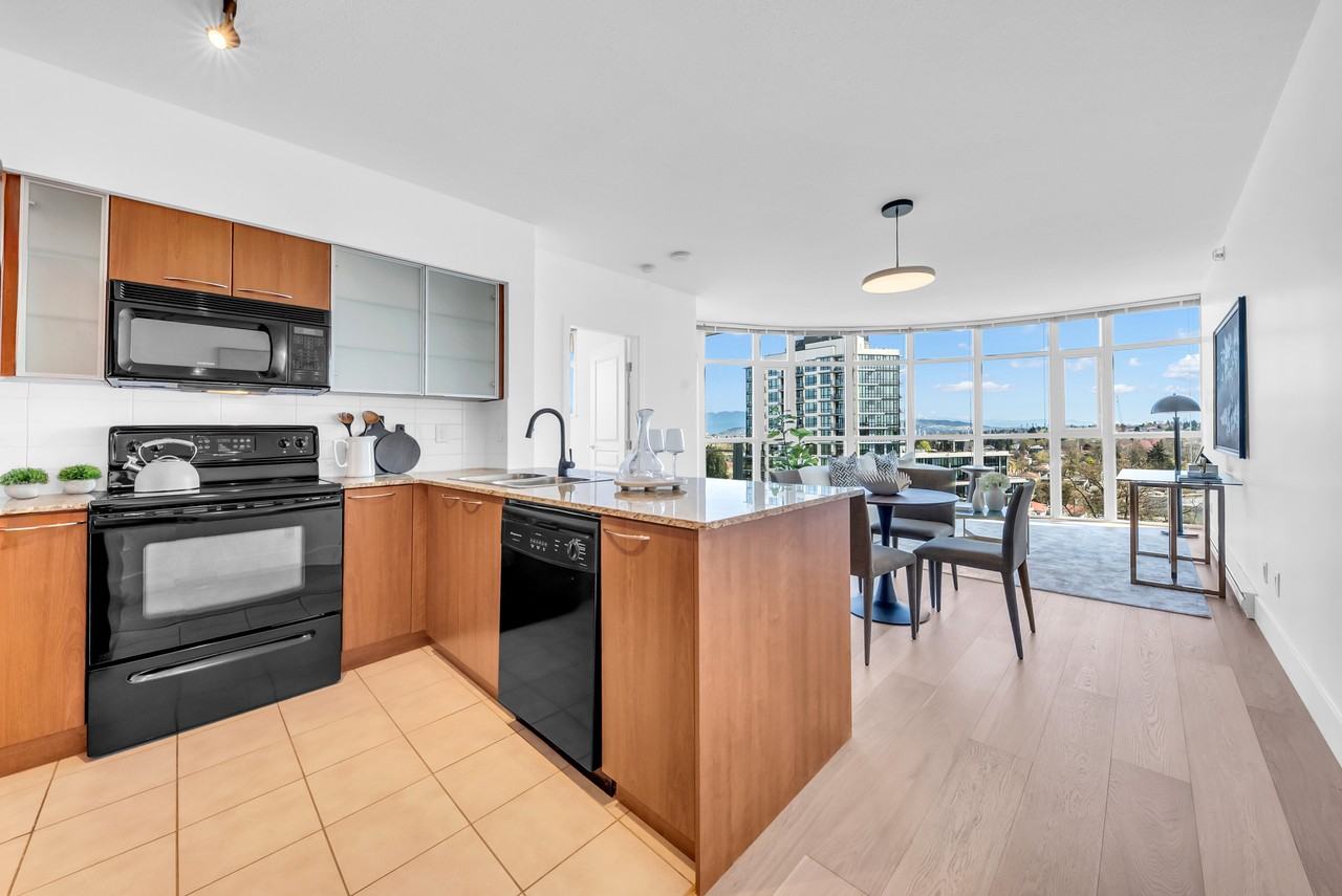 1483 East King Edward Avenue #1051 - Photo 7 of 21