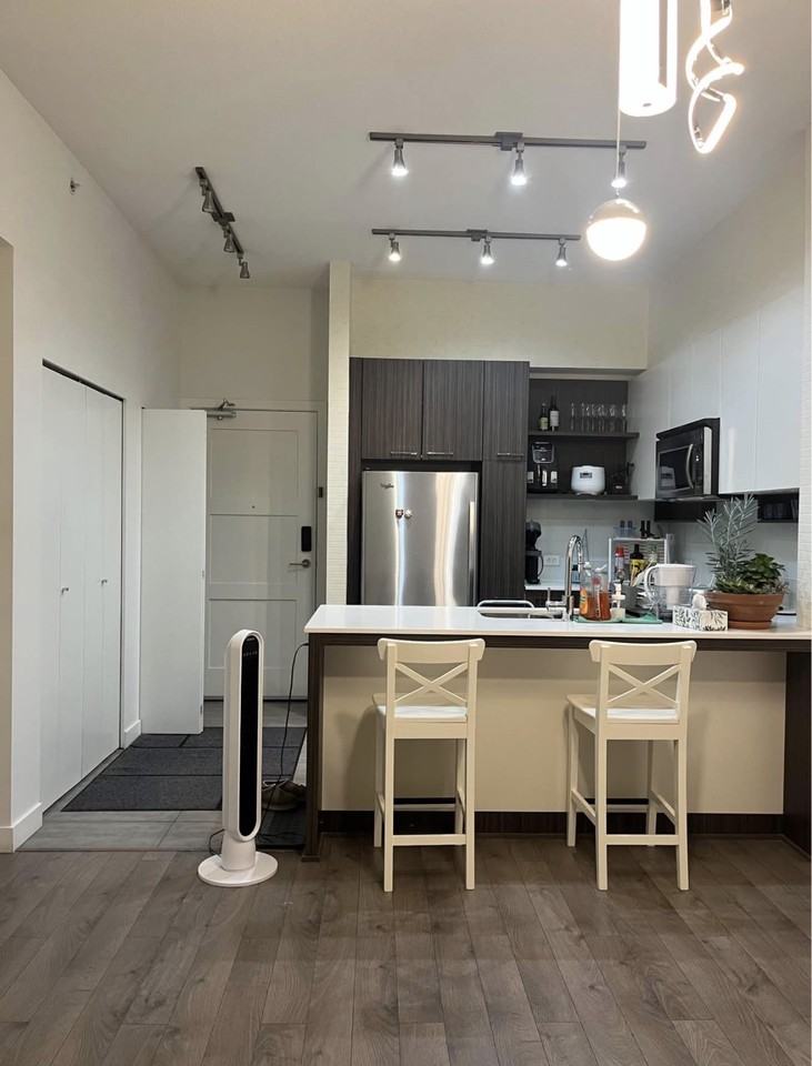 555 Foster Avenue #413 - Photo 5 of 13