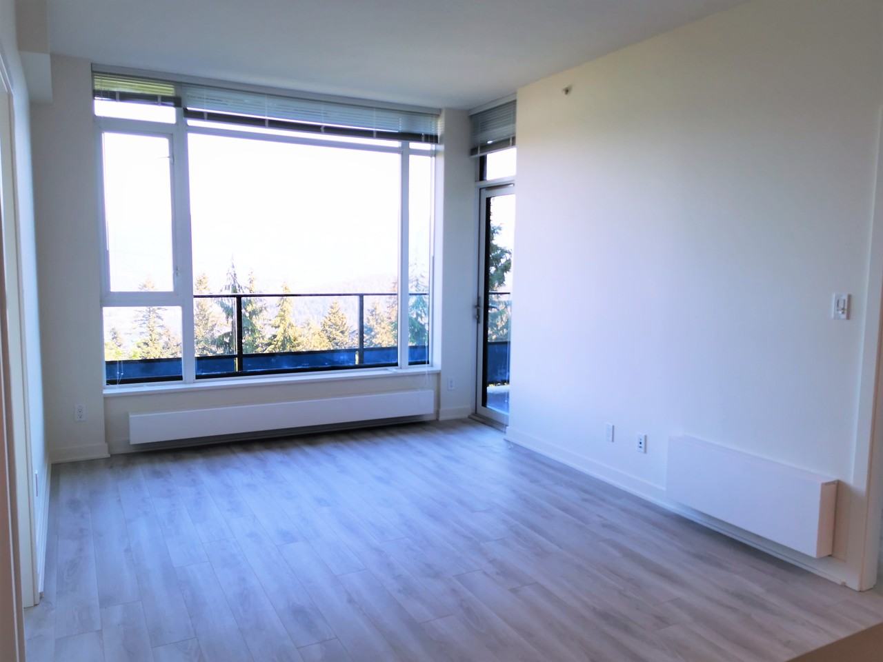 8850 University Crescent #611 - Photo 5 of 27