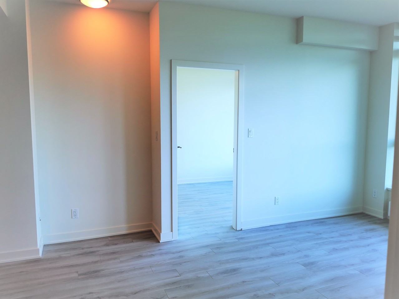 8850 University Crescent #611 - Photo 6 of 27