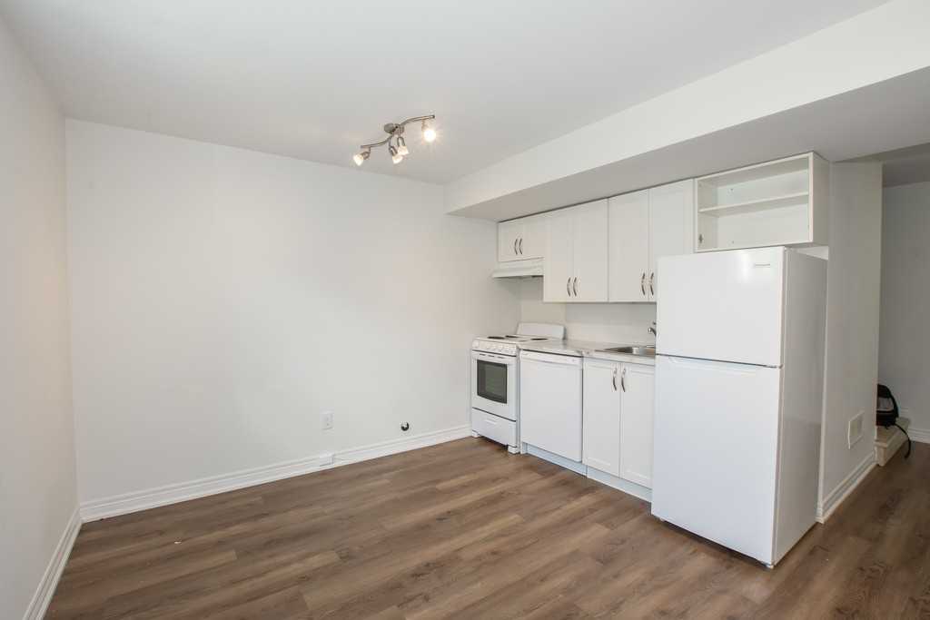 36 Viger Dr - Photo 3 of 11