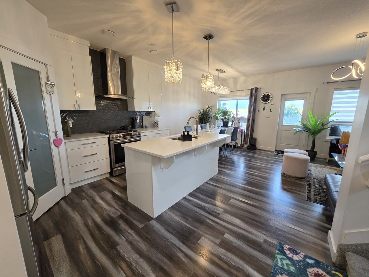 3055 Whitelaw Drive - Photo 3 of 26