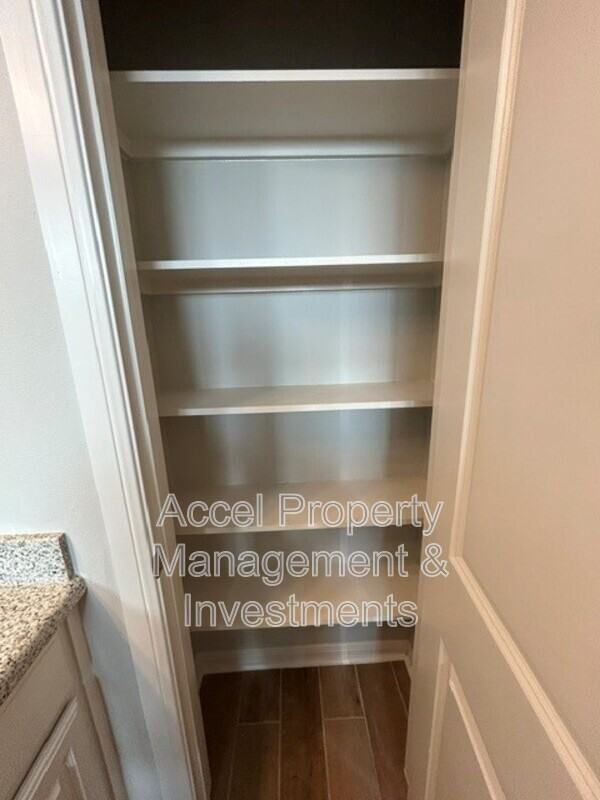 8410 N 33rd Ln - Photo 7 of 15