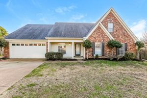 featured image of 2729 Fletcher Crest Cv