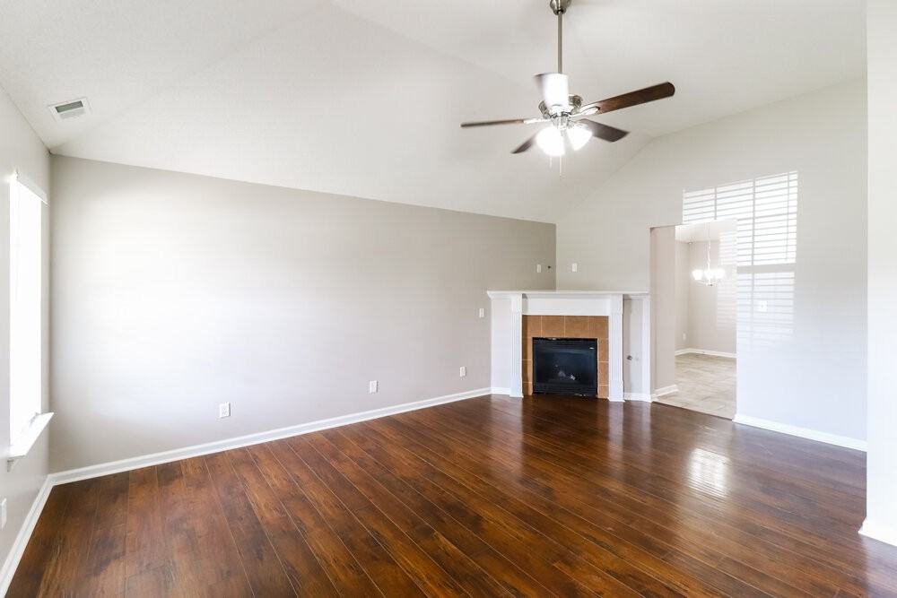 8958 Settlers Path - Photo 4 of 19