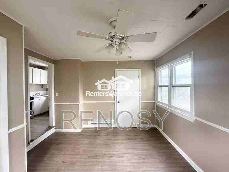 1685 Northwest Dr - Photo 2 of 21
