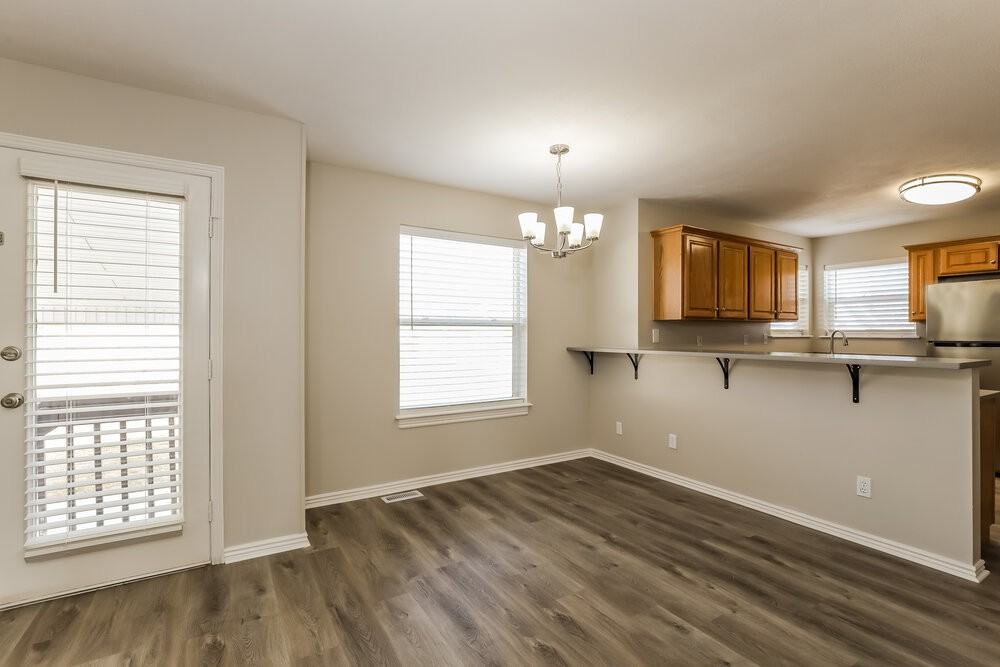 4083 Sw - Photo 6 of 17