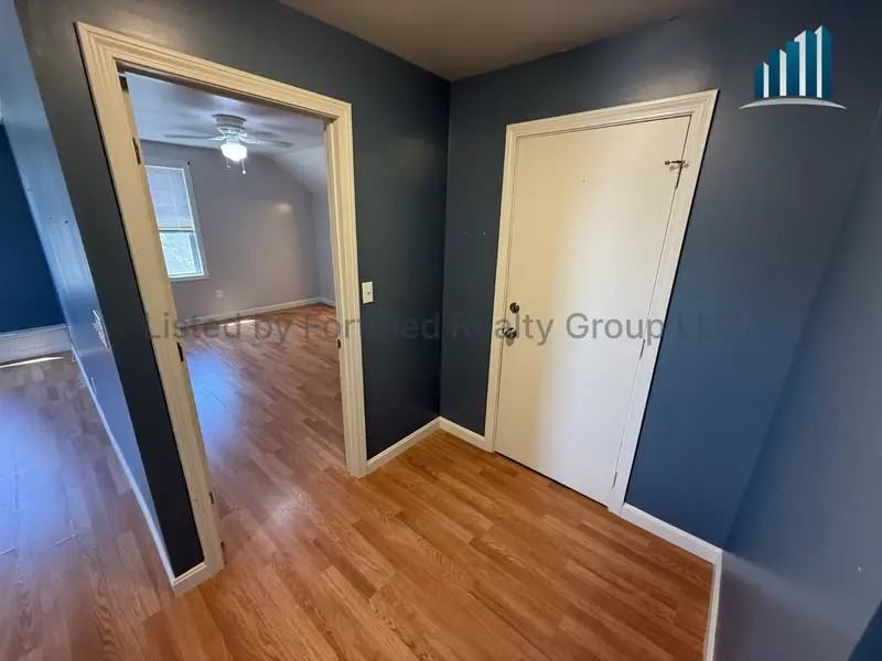 550 Maple St #3F - Photo 5 of 15