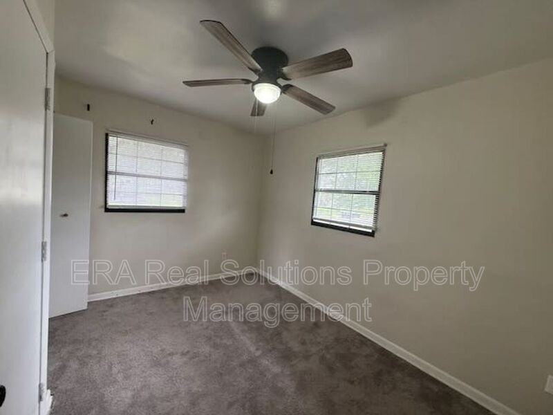 221 Dana Ave #D - Photo 4 of 6
