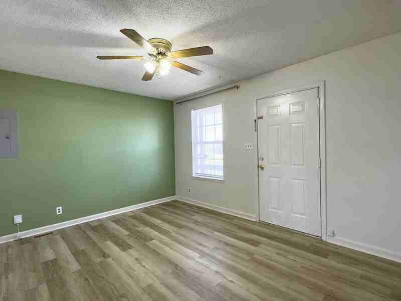 1028 Bush Ave - Photo 5 of 30