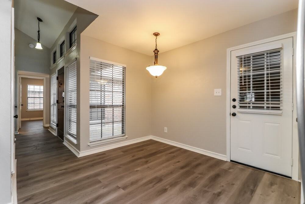 2321 Clareton Dr - Photo 7 of 16