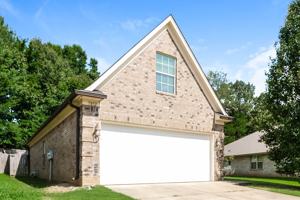 featured image of 7852 Ridgedale Dr