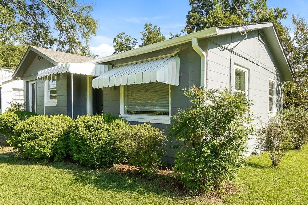 3004 Forestdale Blvd - Photo 3 of 19