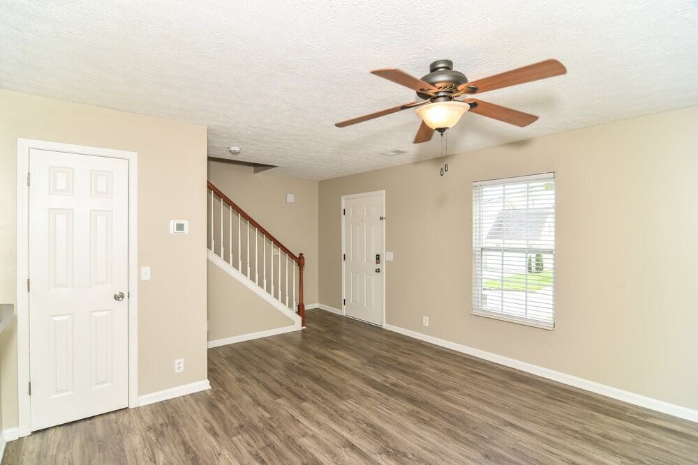 3425 Cainbrook Xing - Photo 5 of 17