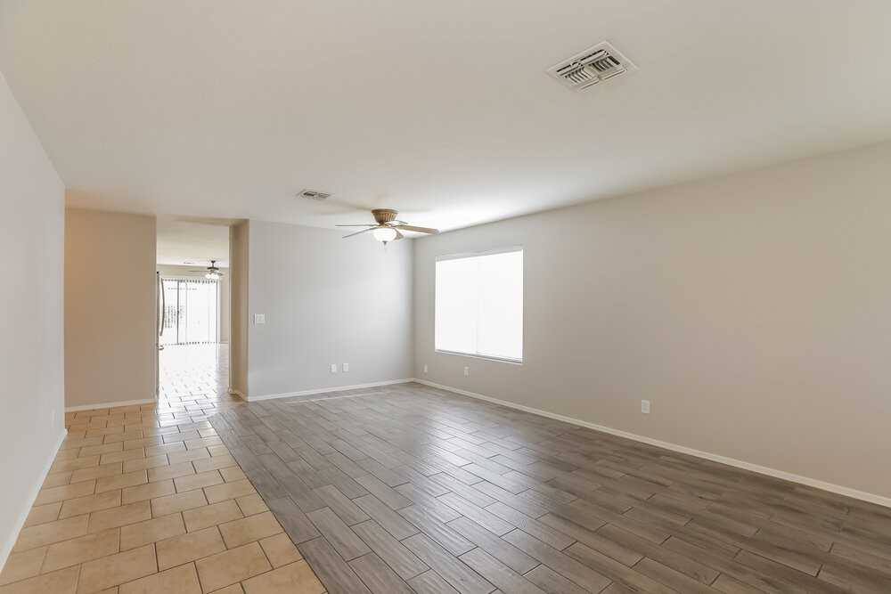 6044 W Odeum Ln - Photo 4 of 16