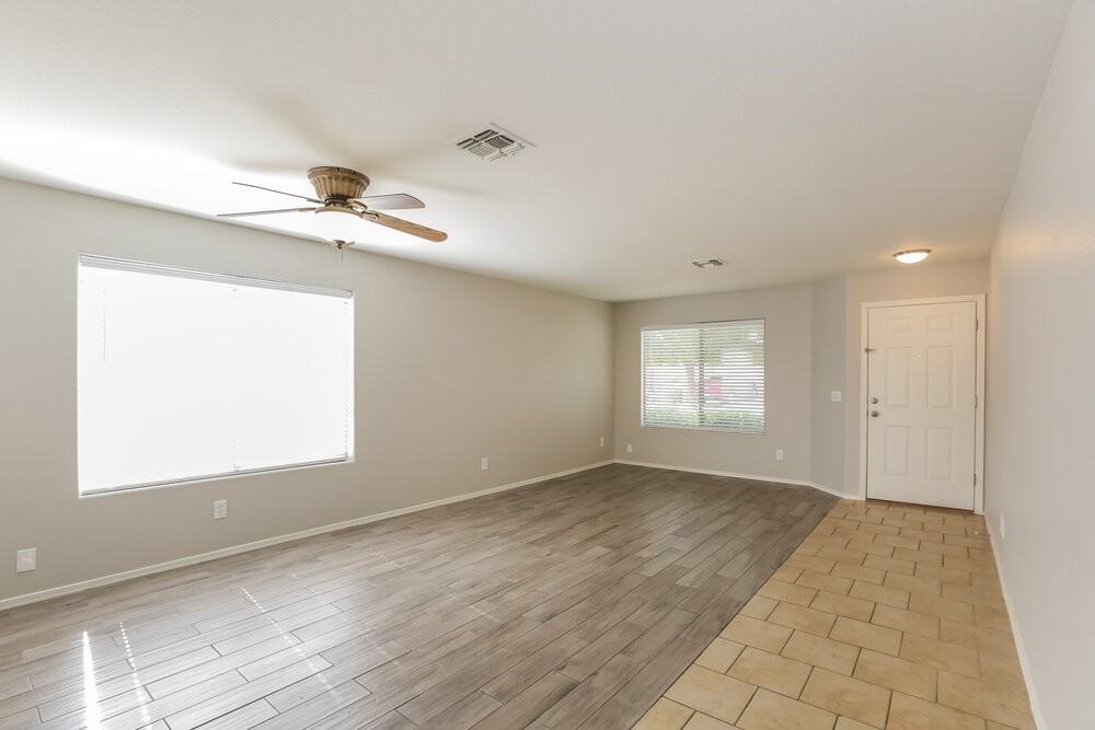 6044 W Odeum Ln - Photo 5 of 16