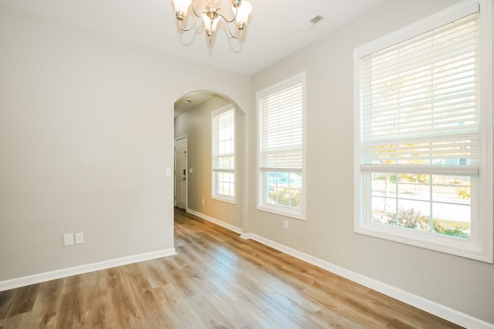 123 Purple Leaf Ln - Photo 7 of 17