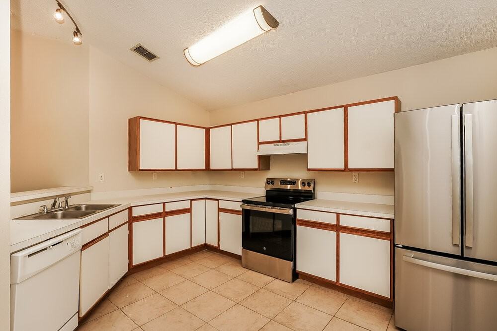 1289 Himalayan Ct - Photo 6 of 16