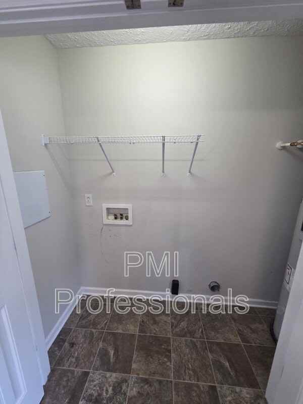 4130 War Emblem Ln - Photo 5 of 13