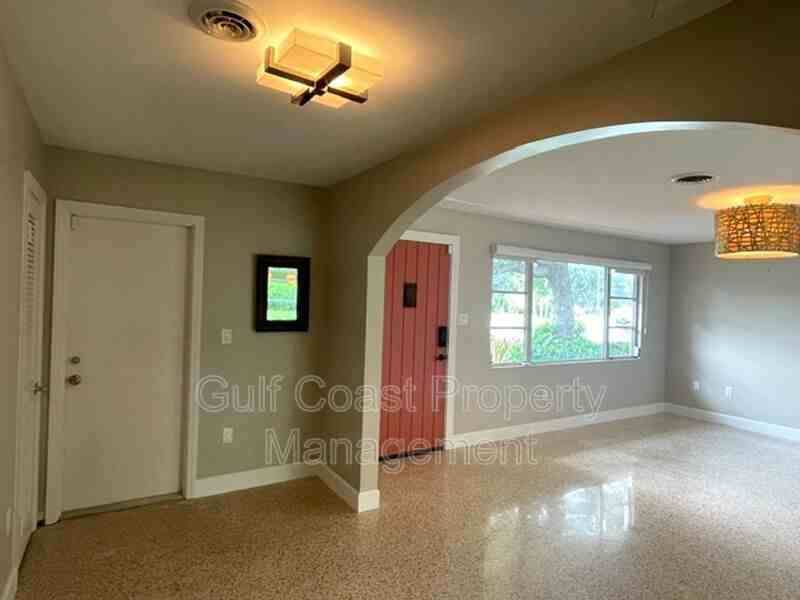 2253 Valencia Dr - Photo 7 of 40