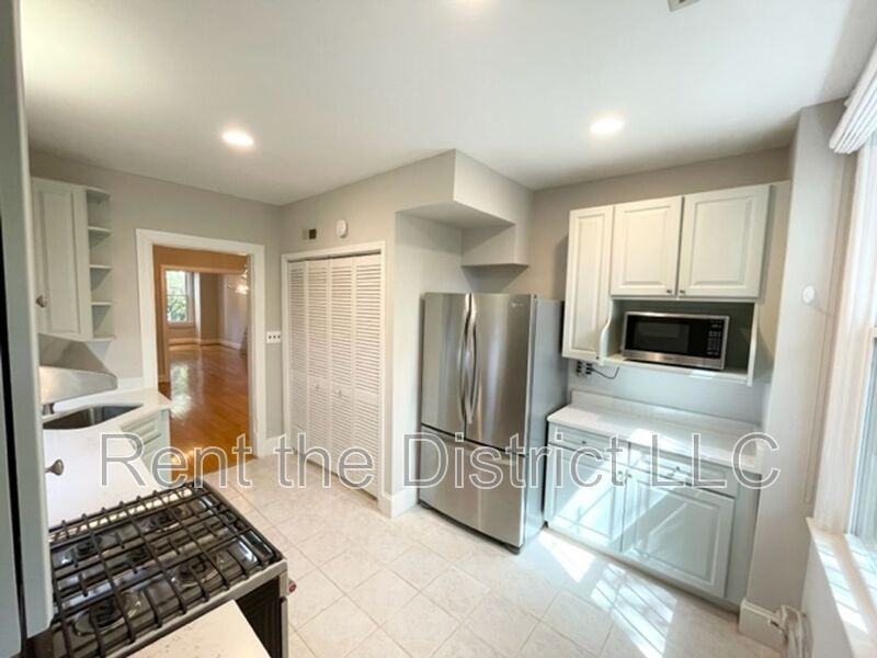 525 5th St Ne - Photo 2 of 21