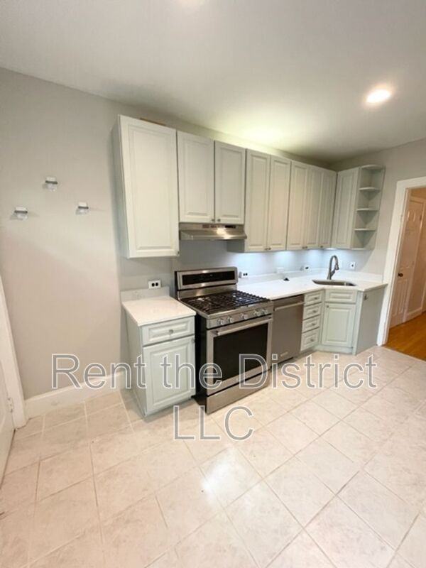 525 5th St Ne - Photo 4 of 21